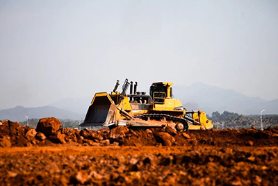 2023全球工程機(jī)械制造商50強(qiáng)排行榜（Yellow Table 2023）公布，山推再度上榜，位列第31位，較去年名次上升2位，成為唯一一家排名上升的中國工程機(jī)械品牌